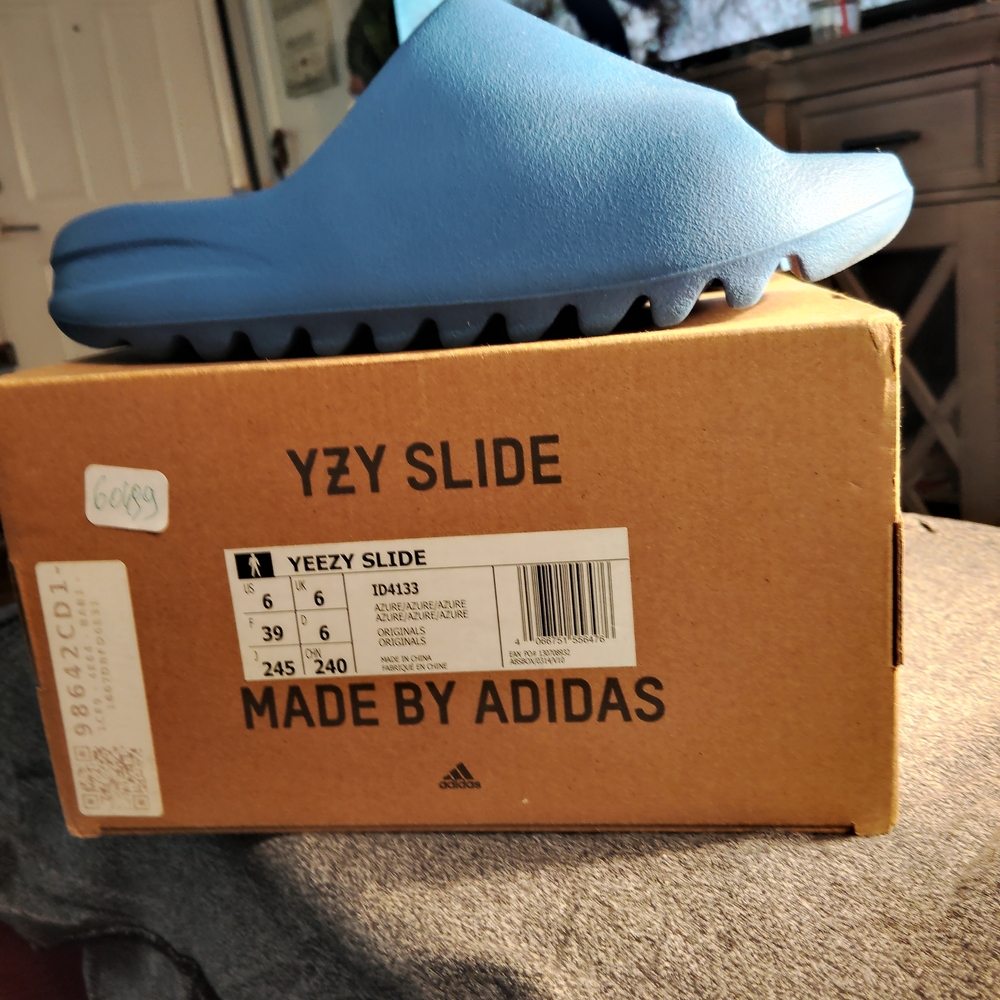 Adidas YZY Slide - Blue